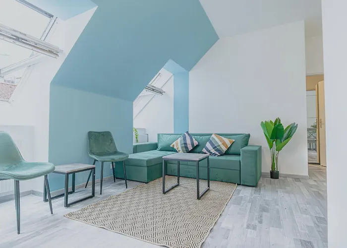 Spacious 2br & 1lr Very In * Vienna