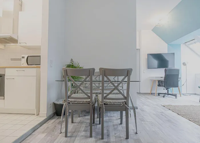 Spacious 2br & 1lr Very In Vienna